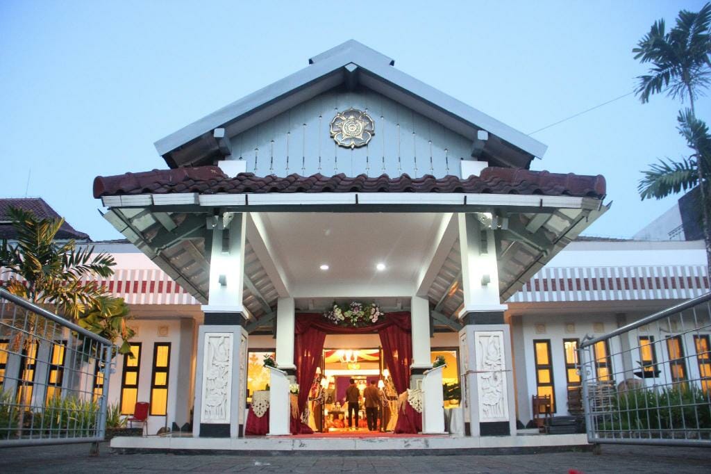 Data-Regional-Gadjah-Mada-University-Club-Hotel-Convention-PT.-Garuda-Systrain-Interindo
